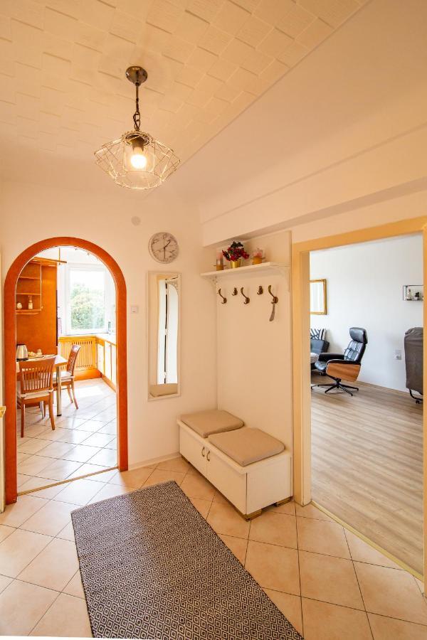 Best Rated Central Apartment Vienna - Ac, Wifi, 24H7Days Self Check-In, Board Games, Netflix Luaran gambar